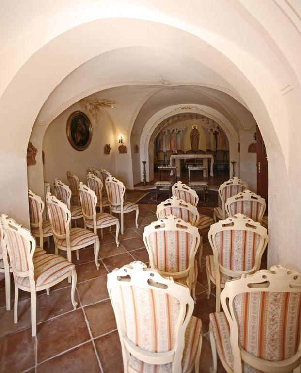 Castello D'Abruzzo Hotell Ripa Teatina Exteriör bild